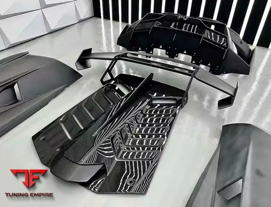 LAMBORGHINI HURACAN LP580/LP610 EVO CARBON BODY KIT PARTS