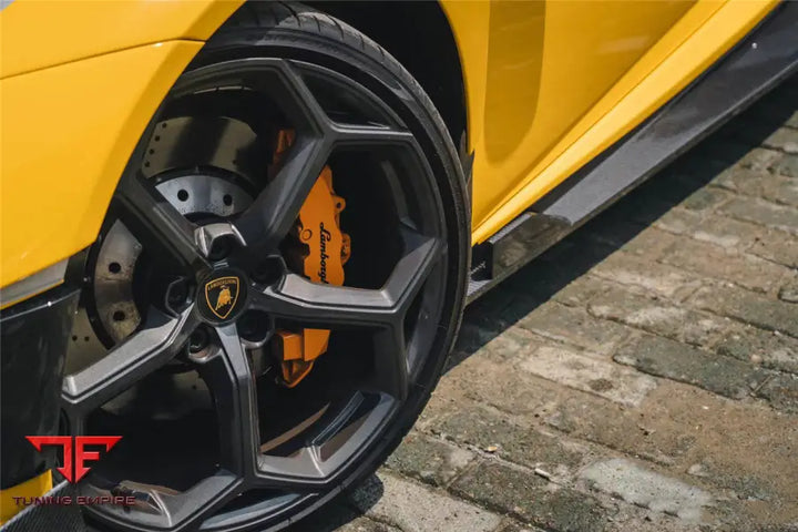 LAMBORGHINI HURACAN LP610 & LP580 & EVO & STO & TECNICA BKSSII STYLE SIDE SKIRTS BSD