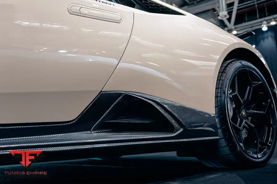 LAMBORGHINI HURACAN LP610 & LP580 & EVO & STO & TECNICA PEVO STYLE SIDE SKIRTS BSD