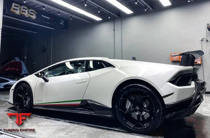 LAMBORGHINI HURACAN LP610 & LP580 & EVO & STO & TECNICA PEVO STYLE SIDE SKIRTS BSD