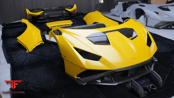 LAMBORGHINI HURACAN SPIDER CARBON BODY KIT