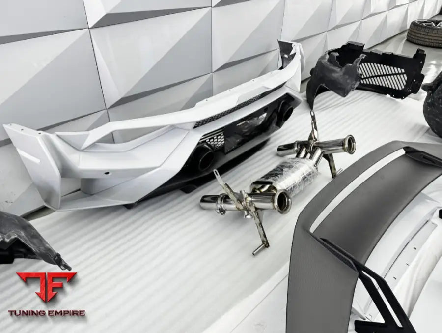 LAMBORGHINI HURACAN 1016 CARBON BODY KITS PARTS