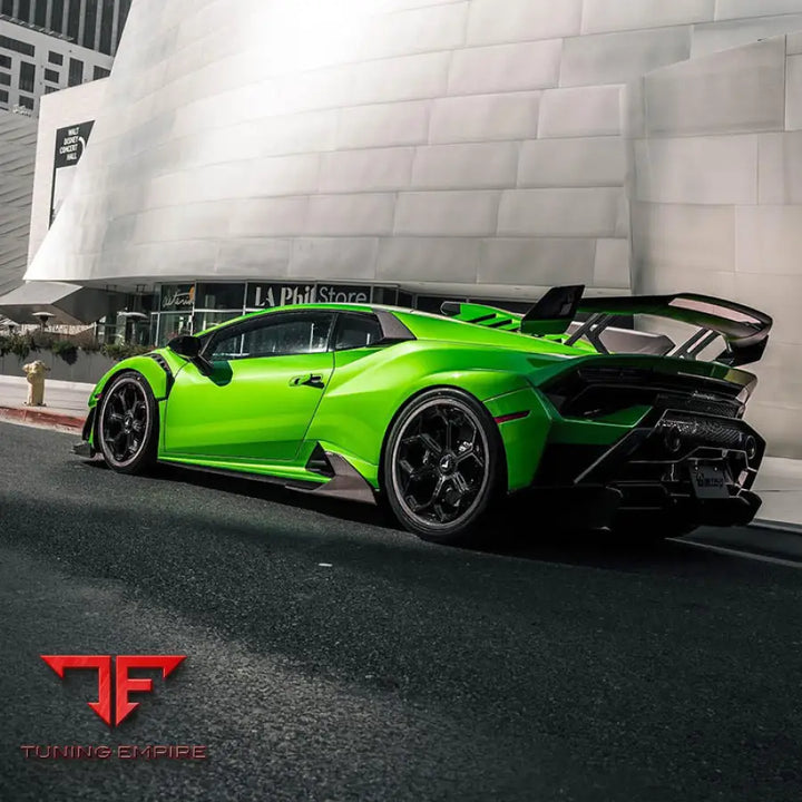 LAMBORGHINI HURACAN STO DRY CARBON FIBER BODY KIT