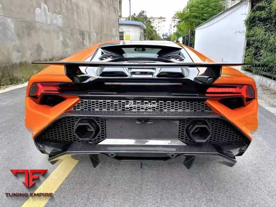 LAMBORGHINI HURACAN TECNICA CARBON FIBER PARTS