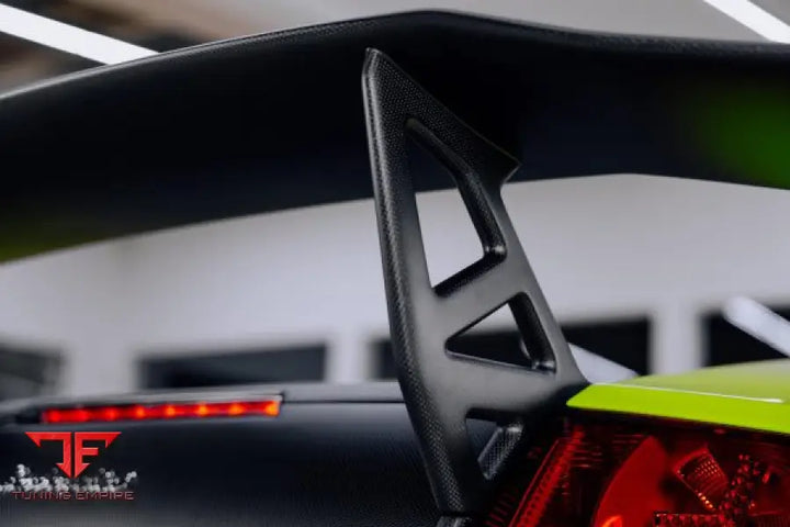 LAMBORGHINI MURCIELAGO LP670 SV CARBON FIBER BODY KIT