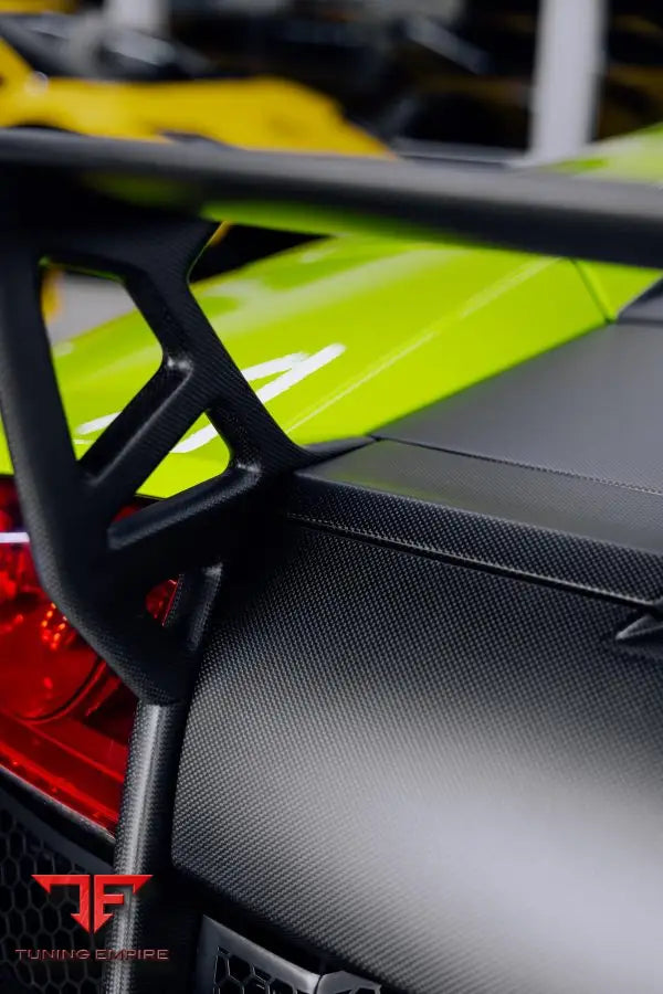 LAMBORGHINI MURCIELAGO LP670 SV CARBON FIBER BODY KIT