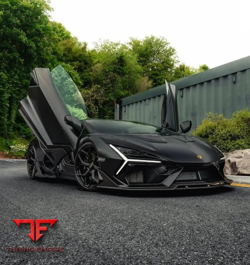 LAMBORGHINI REVUELTO CARBON FIBER BODY KIT