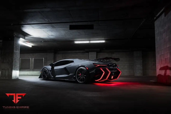 LAMBORGHINI REVUELTO CARBON FIBER BODY KIT