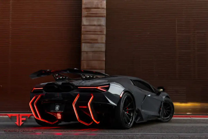 LAMBORGHINI REVUELTO CARBON FIBER BODY KIT