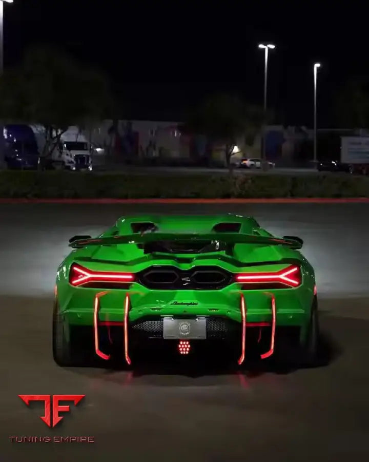 LAMBORGHINI REVUELTO CARBON FIBER BODY KIT