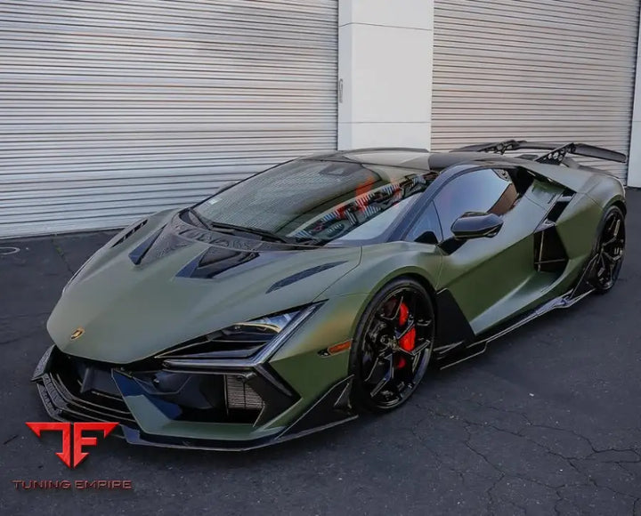 LAMBORGHINI REVUELTO CARBON FIBER BODY KIT