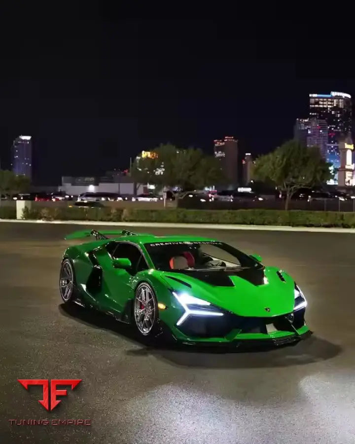 LAMBORGHINI REVUELTO CARBON FIBER BODY KIT
