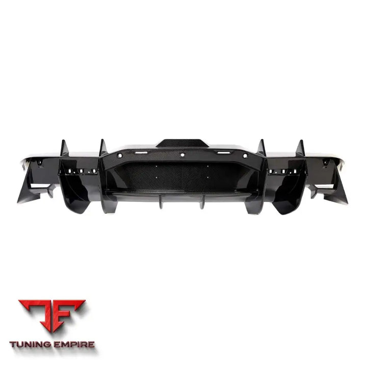 LAMBORGHINI REVUELTO CARBON FIBRE REAR DIFFUSER - CT CARBON
