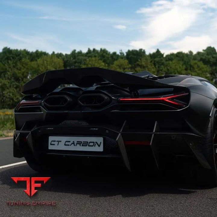 LAMBORGHINI REVUELTO CARBON FIBRE REAR DIFFUSER - CT CARBON