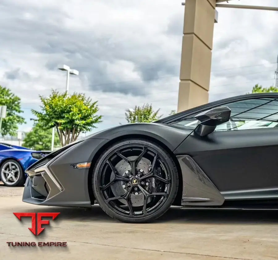 LAMBORGHINI REVUELTO OEM STYLE CARBON PARTS