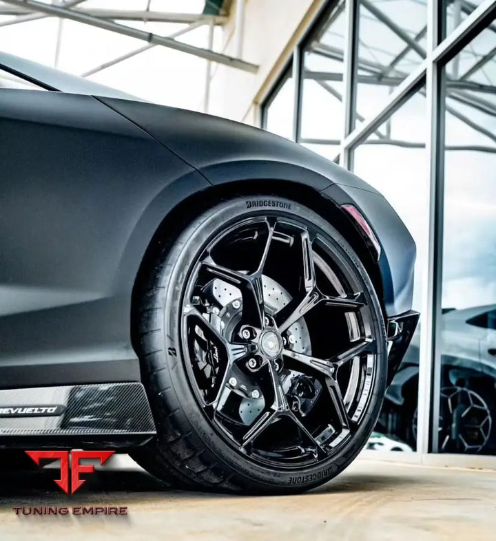 LAMBORGHINI REVUELTO OEM STYLE CARBON PARTS