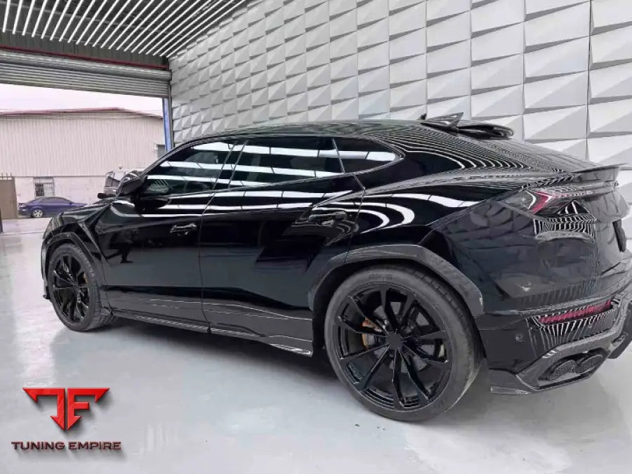 Lamborghini Urus 2018 + Carbon Fiber Soft Kit