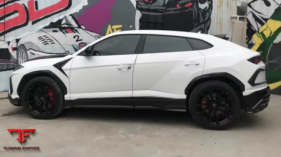 LAMBORGHINI URUS CARBON BODY KIT PARTS