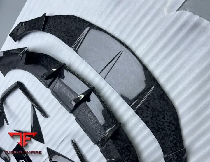 LAMBORGHINI URUS CARBON BODY KITS PARTS