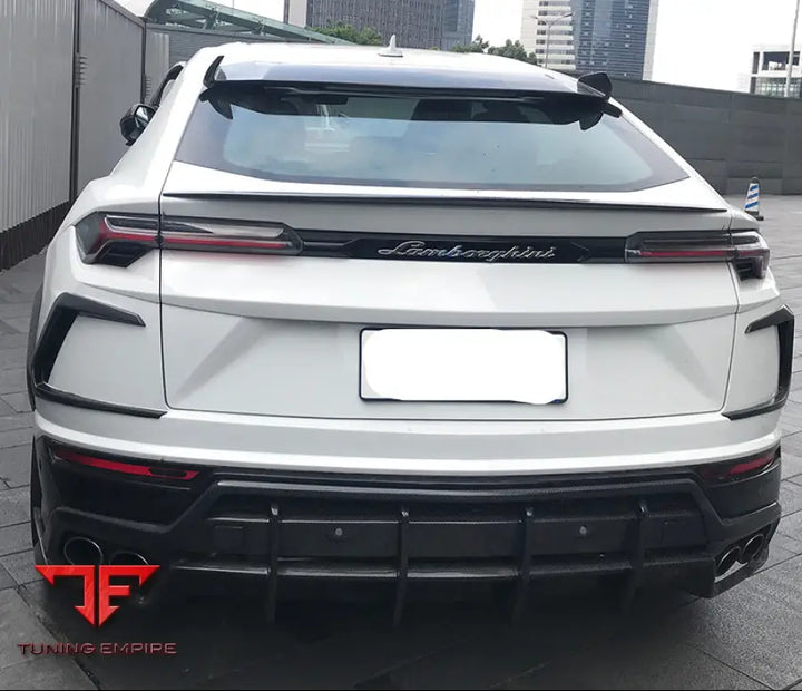 LAMBORGHINI URUS CARBON FIBER AEROKIT