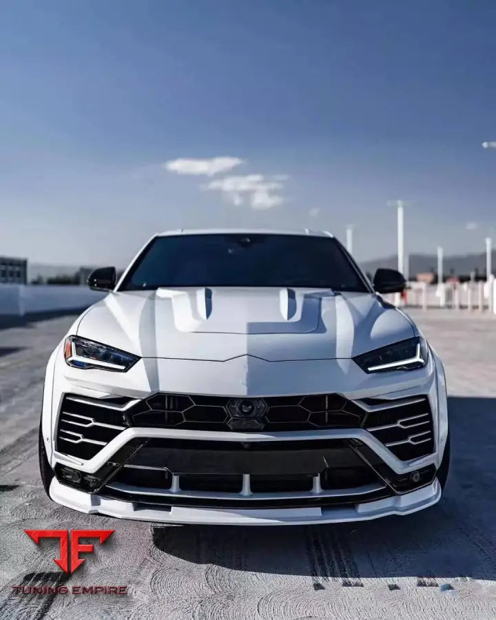 LAMBORGHINI URUS CARBON FIBER BODY KIT