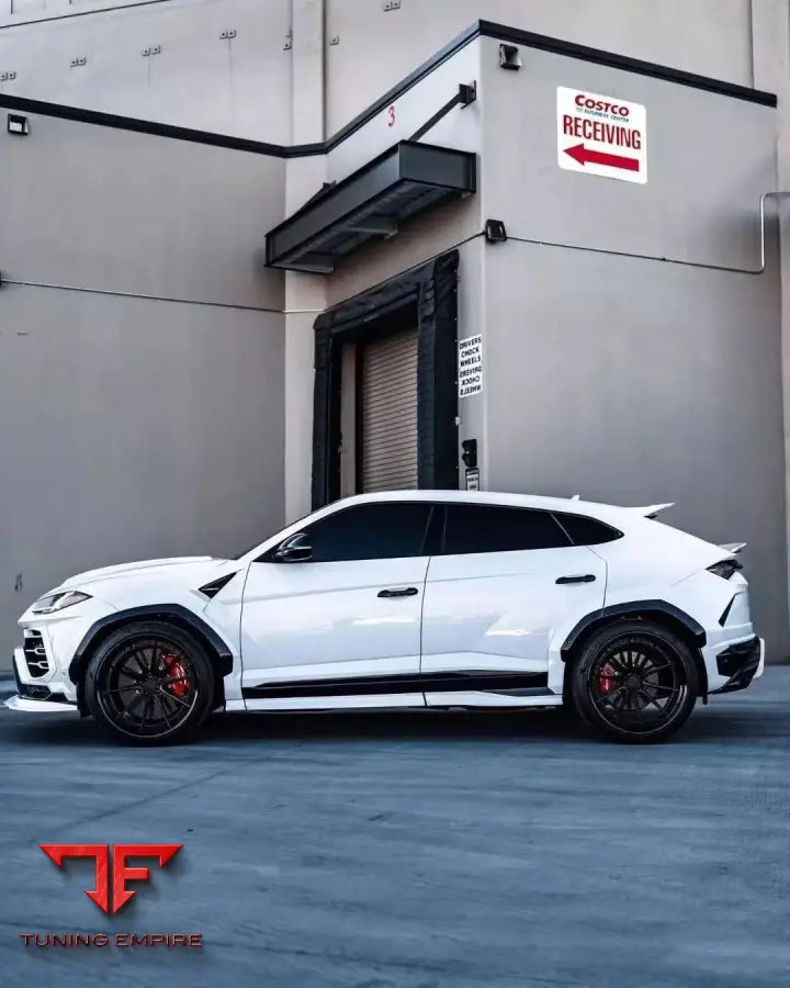 LAMBORGHINI URUS CARBON FIBER BODY KIT