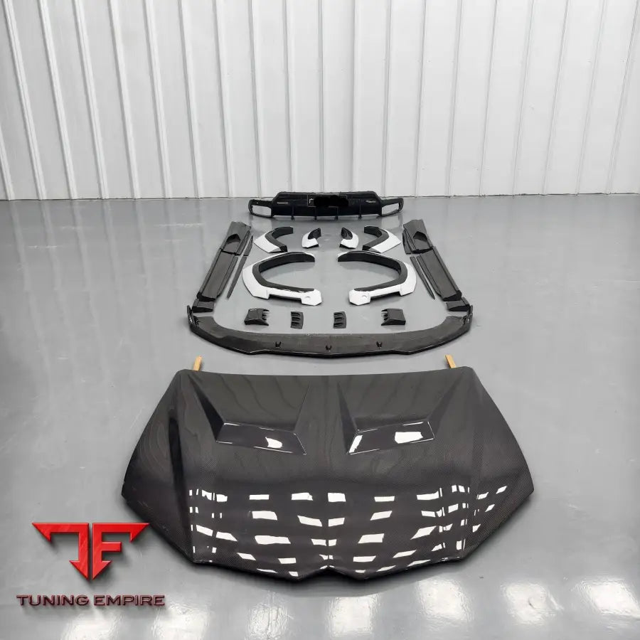 LAMBORGHINI URUS CARBON FIBER PARTS