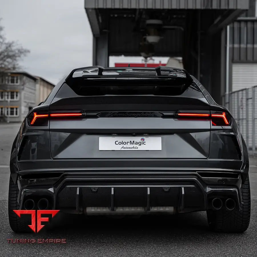 LAMBORGHINI URUS CARBON FIBRE DIFFUSER - CT CARBON