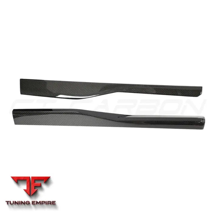 LAMBORGHINI URUS CARBON FIBRE SIDE SKIRTS - CT CARBON