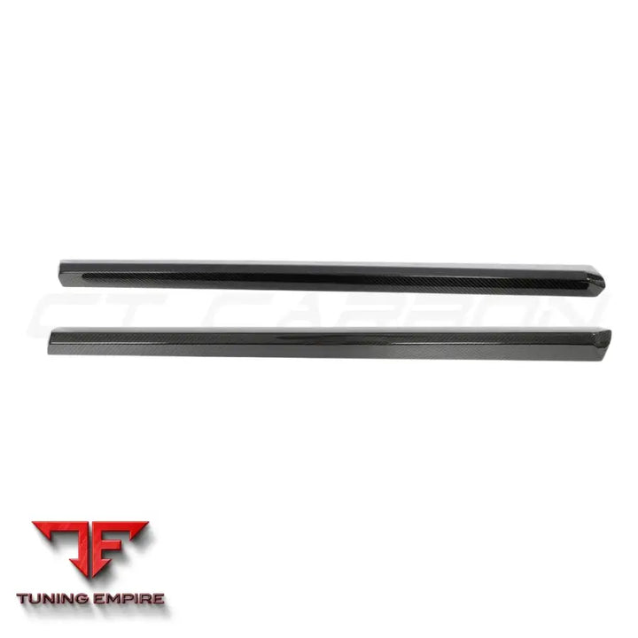 LAMBORGHINI URUS CARBON FIBRE SIDE SKIRTS - CT CARBON