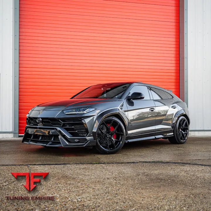 LAMBORGHINI URUS CARBON FIBRE SIDE SKIRTS - CT CARBON