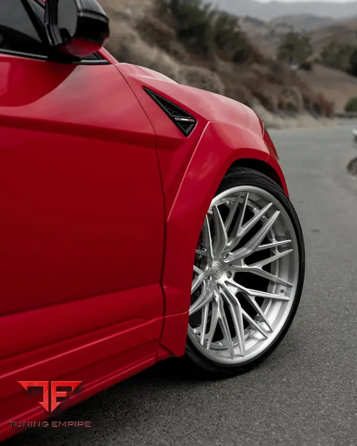 LAMBORGHINI URUS FORGED WHEELS AND EXHAUST SYSTEM