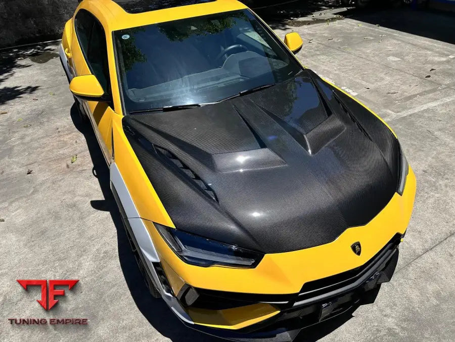 LAMBORGHINI URUS S WIDEBODY KIT WITH CARBON
