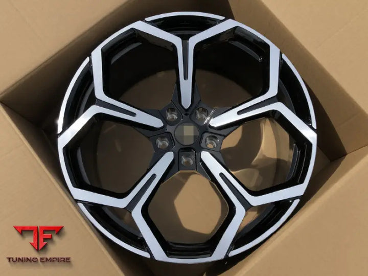 LAMBORGHINI URUS WHEELS