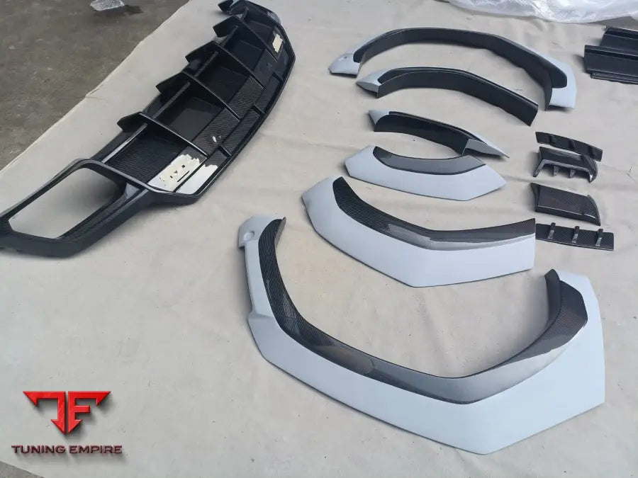 LAMBORGHINI URUS WIDEBODY KIT