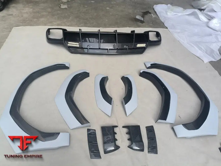 LAMBORGHINI URUS WIDEBODY KIT