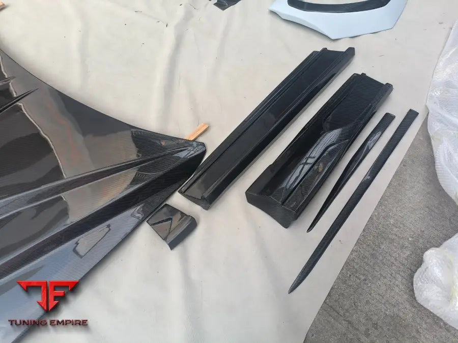 LAMBORGHINI URUS WIDEBODY KIT PERFORMANTE/S