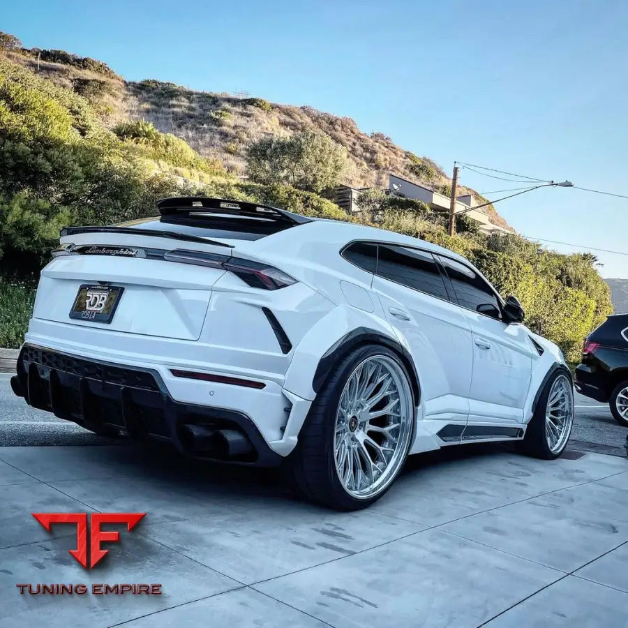 LAMBORGHINI URUS WIDEBODY KIT PERFORMANTE/S