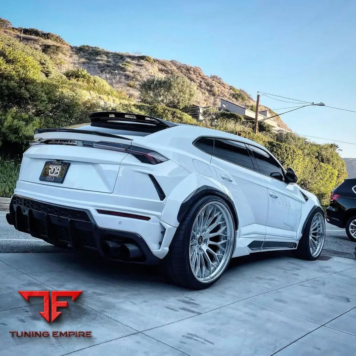 LAMBORGHINI URUS WIDEBODY KIT PERFORMANTE/S