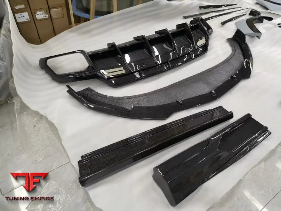 LAMBORGHINI URUS WIDEBODY KIT PERFORMANTE/S