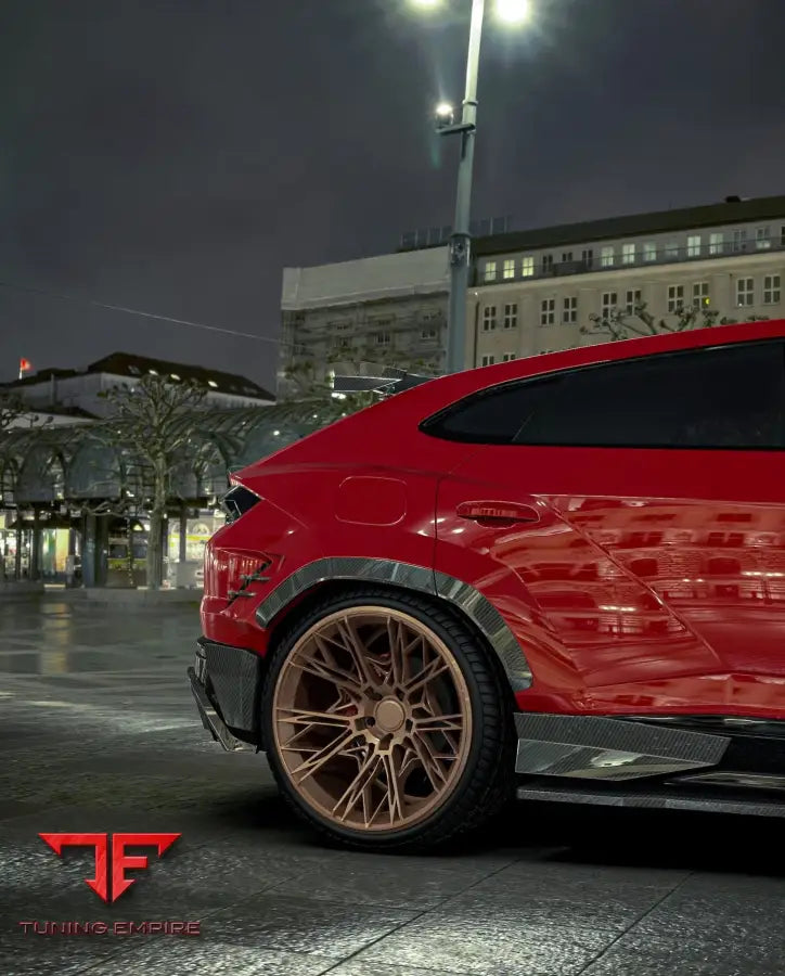 LAMBORGHINI URUS WIDEBODY WITH FORGED WHEELS