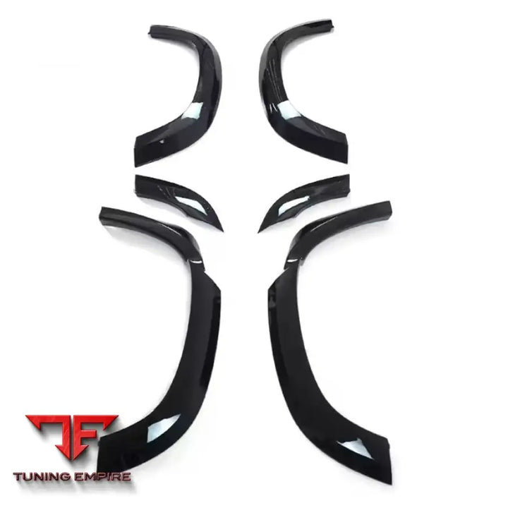 LAND ROVER DEFENDER 110 GLOSS BLACK WHEEL ARCHES 2020+