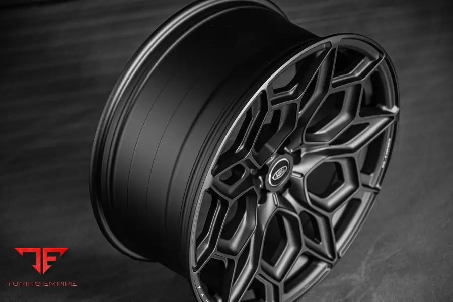 LAND ROVER DEFENDER 130 KAHN FORGED WHEELS