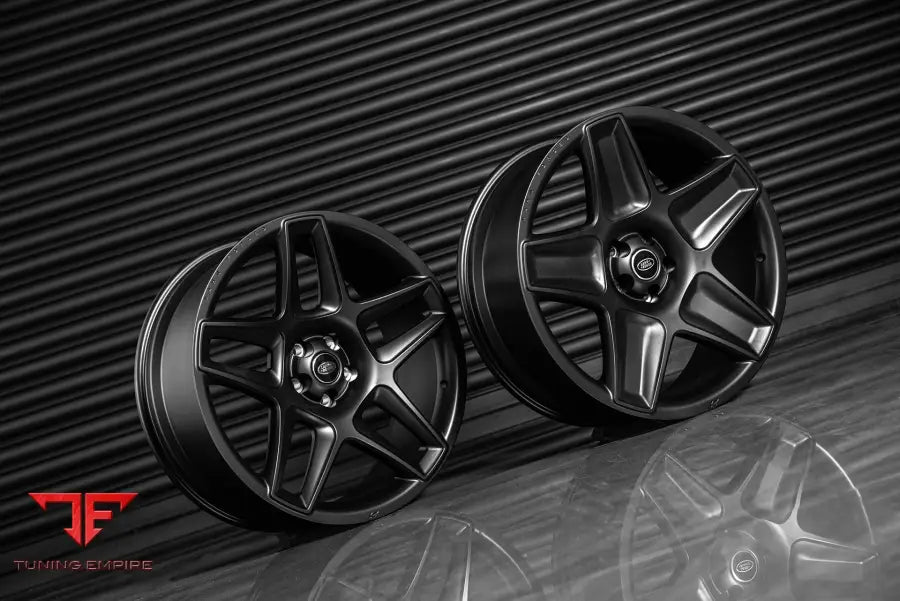 LAND ROVER DEFENDER 130 KAHN FORGED WHEELS