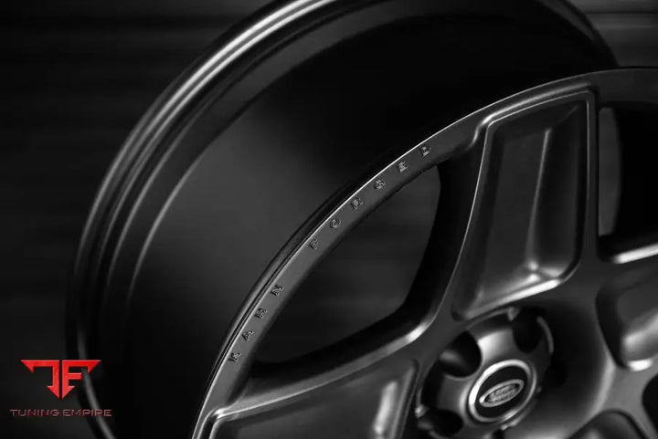 LAND ROVER DEFENDER 130 KAHN FORGED WHEELS