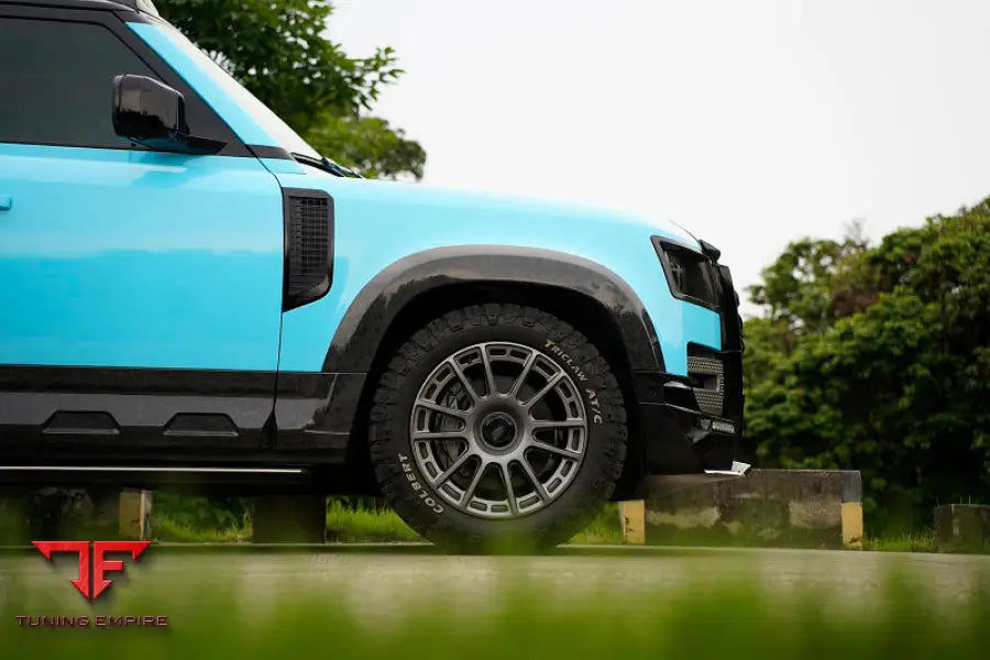 LAND ROVER DEFENDER 2021 + DRY CARBON BODY KIT