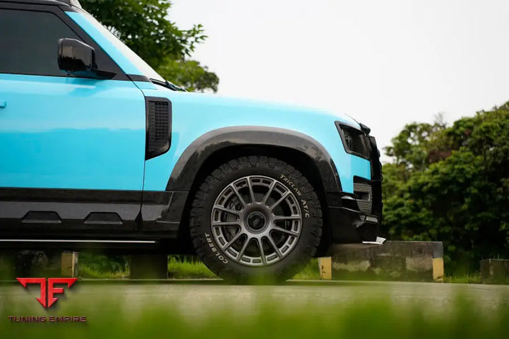 LAND ROVER DEFENDER 2021 + DRY CARBON BODY KIT