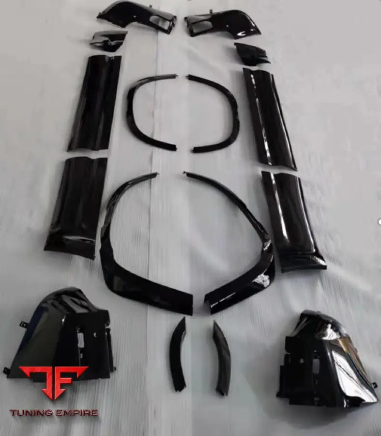 LAND ROVER DEFENDER BODY KIT