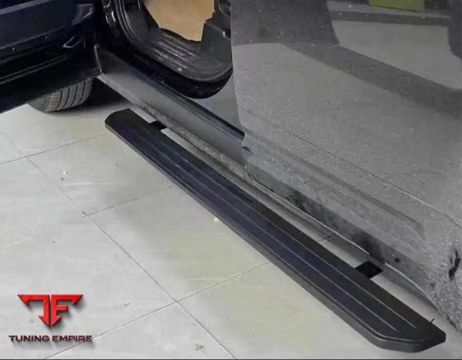 LAND ROVER DEFENDER ELECTRIC SIDE STEP