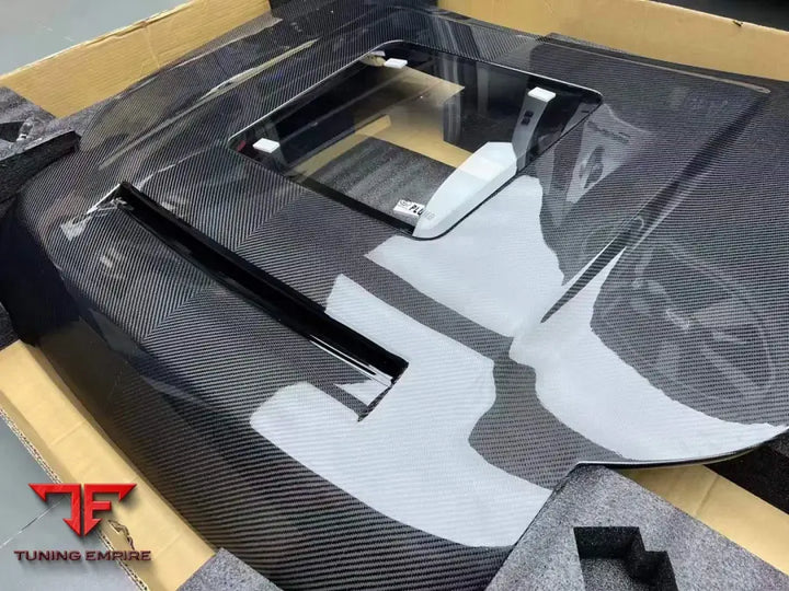 LAND ROVER DEFENDER L663 2020 + PLUMB CARBON HOOD